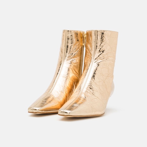 $119 NWOB MICHAEL Michael Kors
COSMO KITTEN BOOTIE - Ankle boots - pale gold - Picture 2 of 10